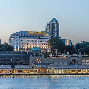 Hafen Hotel Hambourg